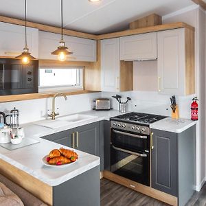 Mobile Home 12